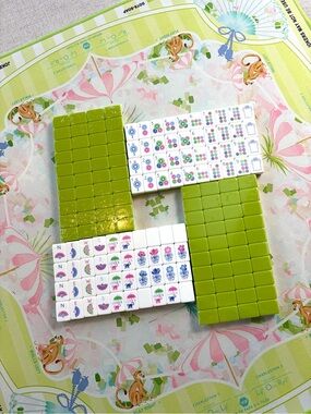 Spring Green 🌱 Mahjong Tiles 🍃🀄️& Dice